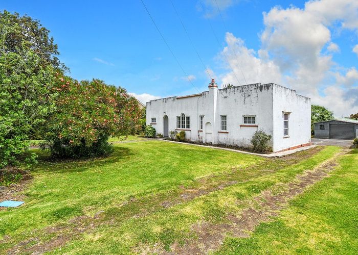  at 42 Church Road, Mangere Bridge, Auckland