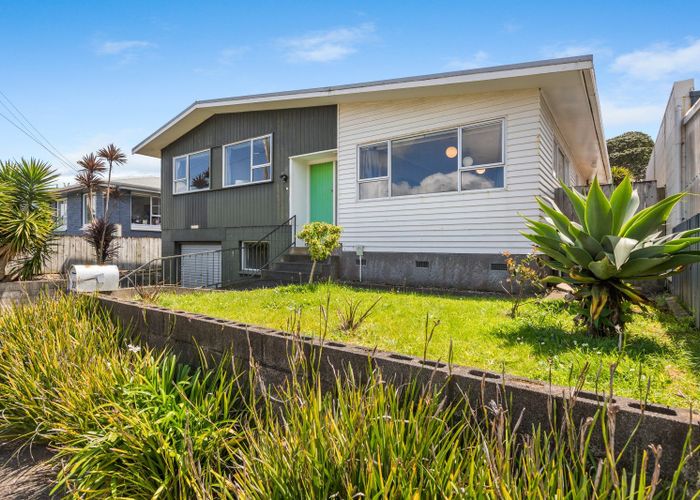  at 27 Rospeath Crescent, Spotswood, New Plymouth