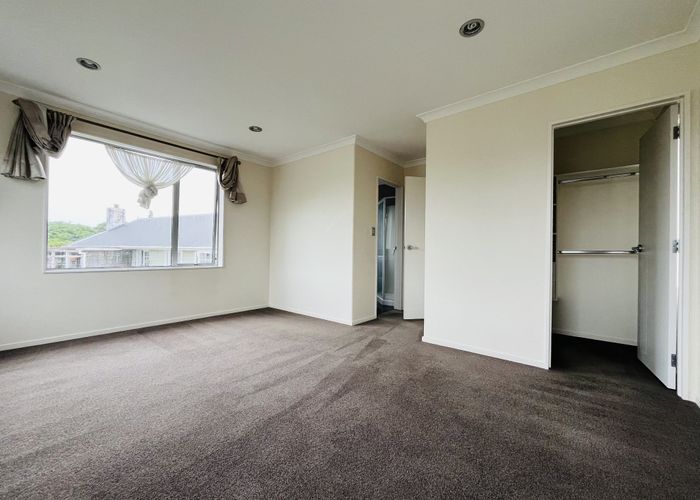  at 8 The Rosebowl, Sunnyhills, Manukau City, Auckland