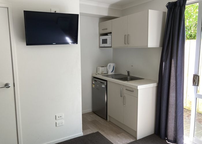  at 4B/167 Knighton Road, Hillcrest, Hamilton, Waikato