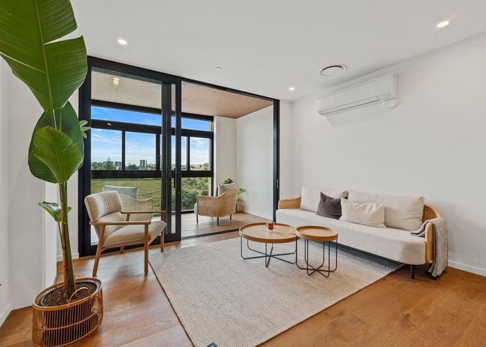  at P01/48 Esmonde Road, Takapuna, North Shore City, Auckland