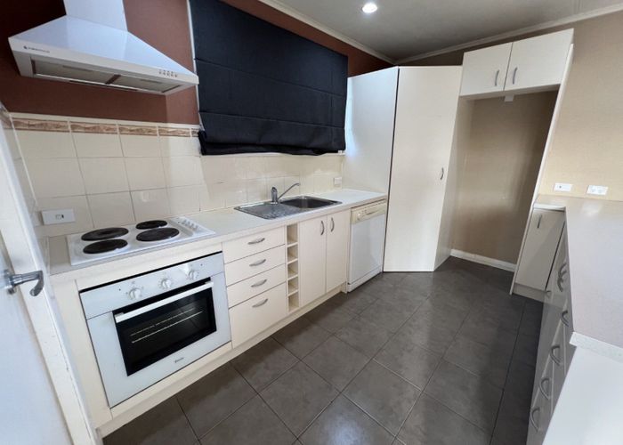  at 111 Limbrick Street, Terrace End, Palmerston North, Manawatu / Whanganui