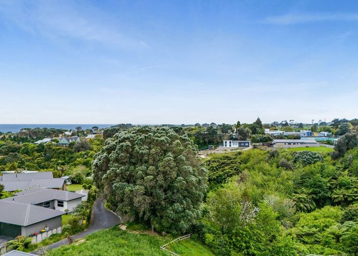  at 117 Wairau Road, Oakura, New Plymouth, Taranaki