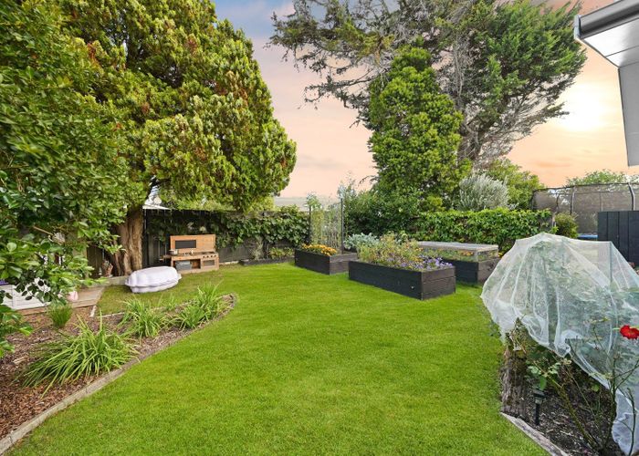  at 30 Rhonda Avenue, Deanwell, Hamilton