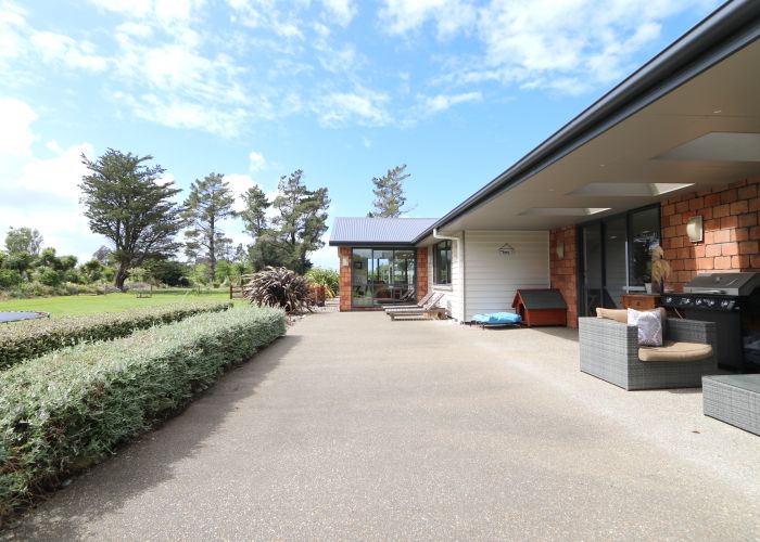  at 16 Awarua Road, Otatara