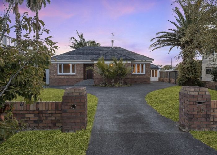  at 1/16 Kerswill Place, Pakuranga, Auckland