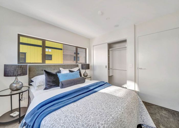  at  202/5 Dishys Road, Flat Bush, Manukau City, Auckland