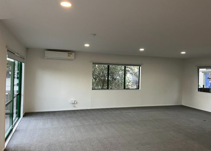  at 2/152 Carrington Road, Mount Albert, Auckland City, Auckland