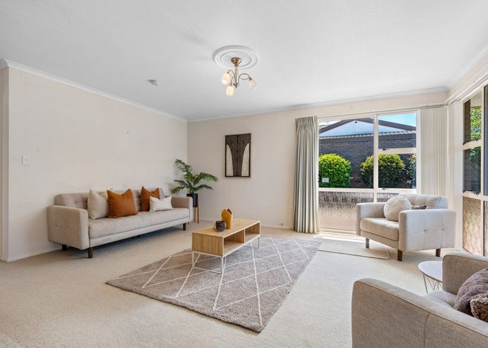  at 12 Longford Court, Forest Lake, Hamilton
