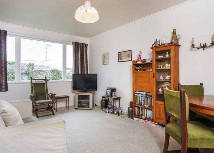  at 2/32 Michaels Avenue, Ellerslie, Auckland City, Auckland