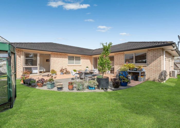  at 27 Toomer Place, Beachlands, Manukau City, Auckland