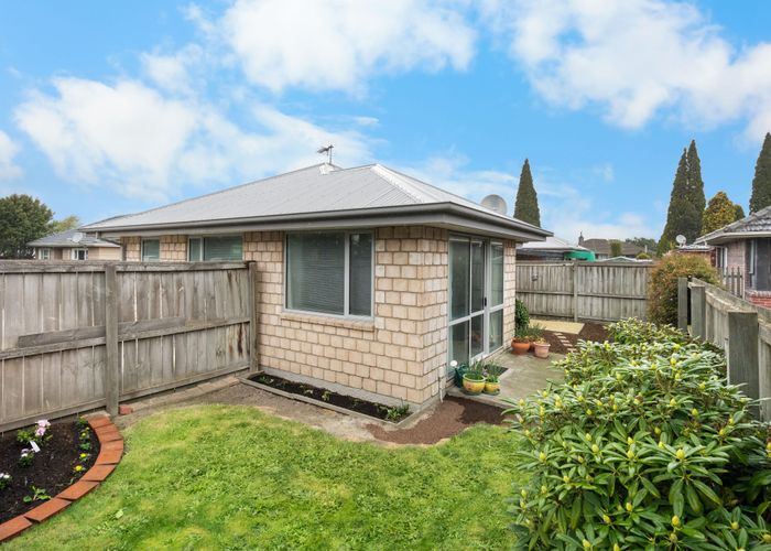 at 1/335 Main South Road, Hornby, Christchurch City, Canterbury