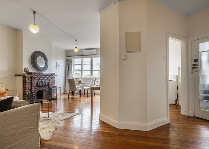  at 2/2 View Road, Mount Eden, Auckland