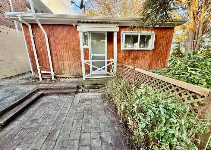  at 2 Stanley Road, Glenfield, North Shore City, Auckland