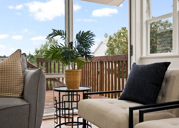  at 10 Maybelle Place, Kelston, Waitakere City, Auckland