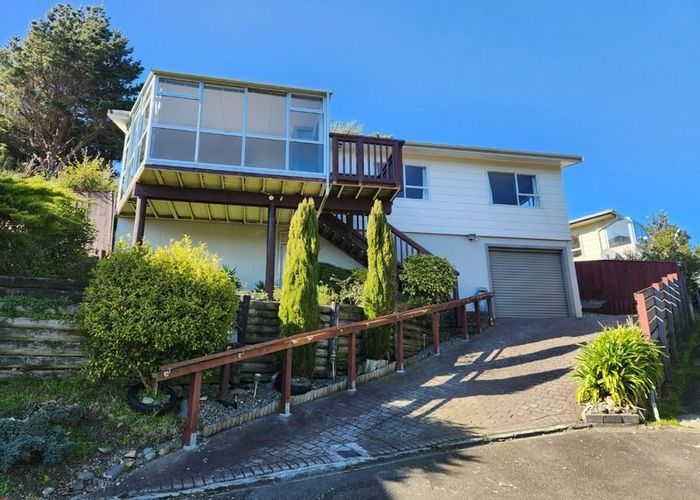  at 56 Colchester Street, Newlands, Wellington, Wellington