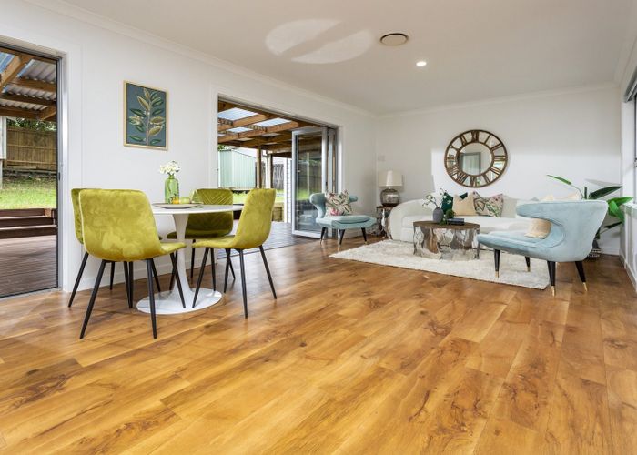  at 22 St Catherine Cres--Viewing--On Sat 10th May at 3:10-3:30pm, West Harbour, Waitakere City, Auckland