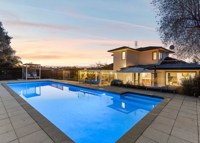  at 6 Liston Crescent, Cockle Bay, Auckland