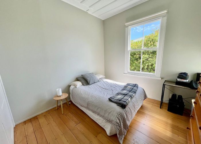  at 2/16 Kawerau Avenue, Devonport, North Shore City, Auckland