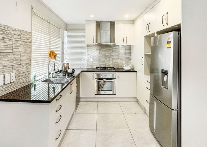  at 11 Lowburn Place, Clover Park, Manukau City, Auckland