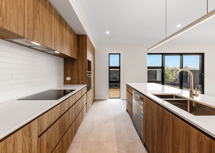  at 3 Henl Lane, Milldale, Rodney, Auckland