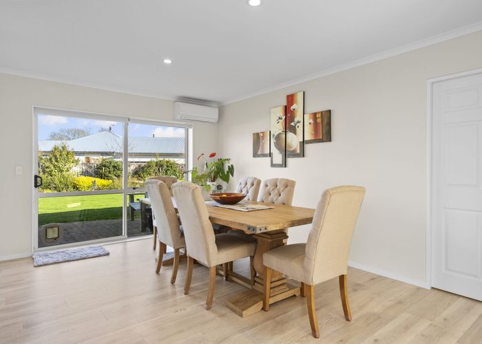  at 109 The Oaks Drive, Leamington, Cambridge