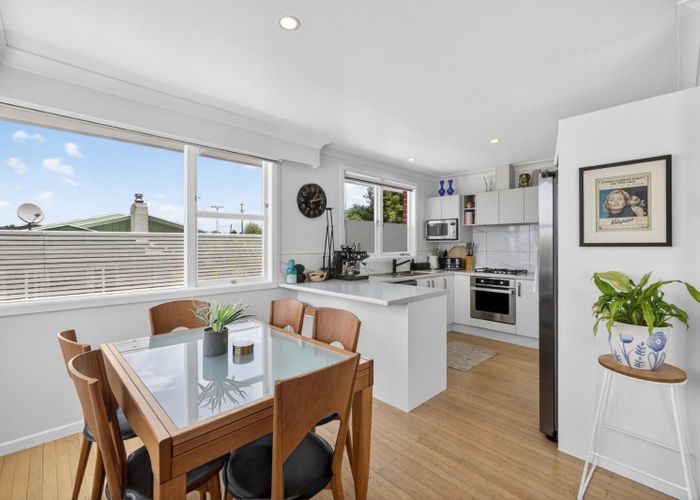  at 2 Fern Way, Brookfield, Tauranga, Bay Of Plenty