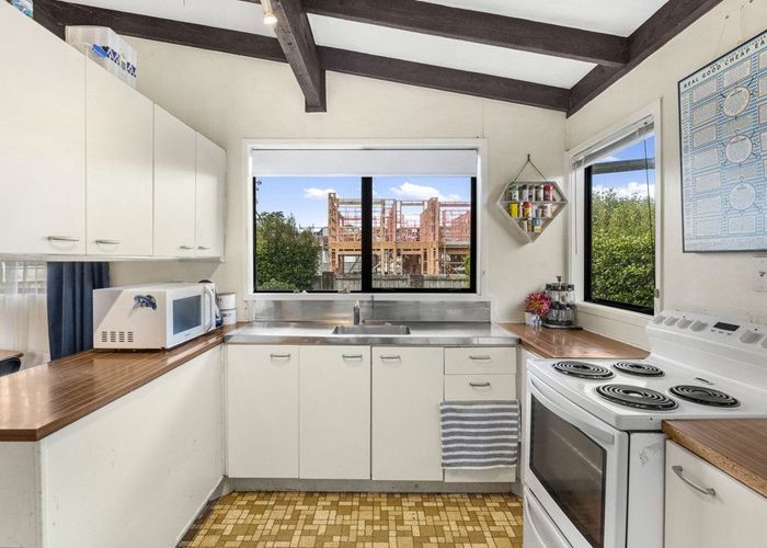  at 21 Tomintoul Place, Highland Park, Manukau City, Auckland