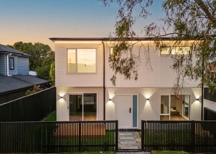  at A-E/17 Muir Avenue, Mangere Bridge, Manukau City, Auckland