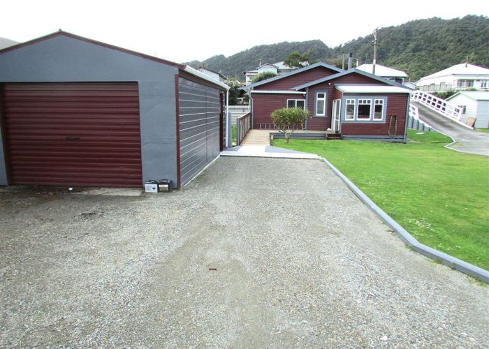  at 98 Bright Street, Cobden, Greymouth