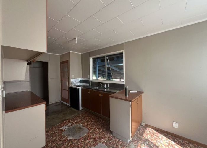  at 11 Vimy Place, Mangere, Manukau City, Auckland