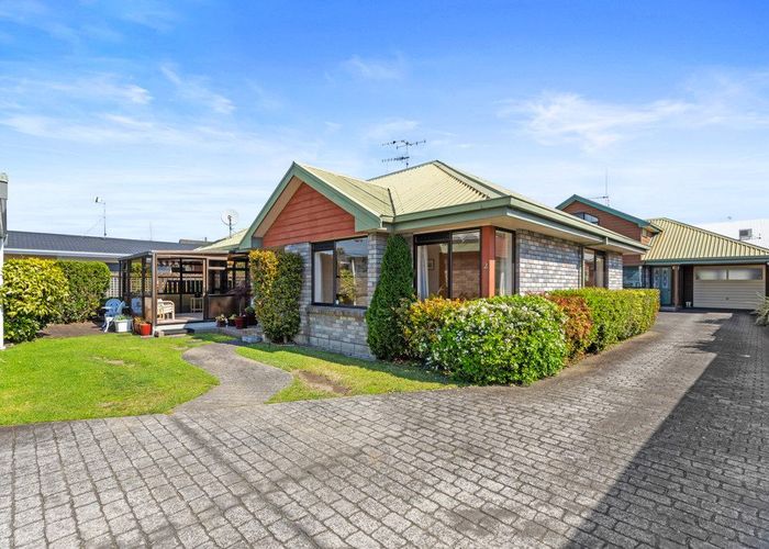  at 2/14 Twelfth Avenue, Tauranga South, Tauranga
