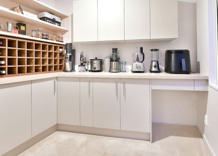  at 6H Twin Court, Albany, North Shore City, Auckland