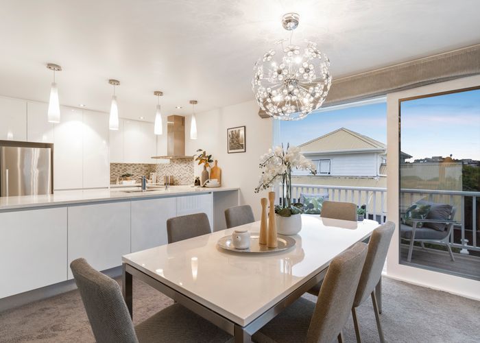  at 6 Blackett Crescent, Meadowbank, Auckland