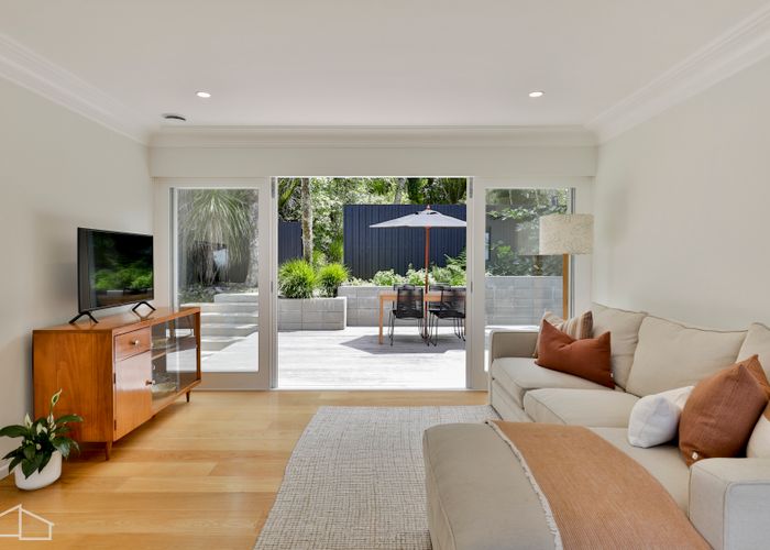  at 52 Paturoa Road, Titirangi, Auckland