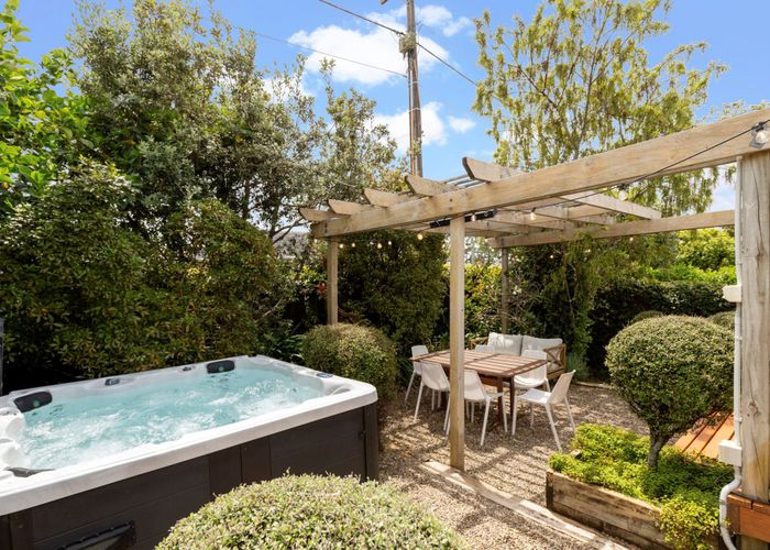  at 1/19 Tane Street, New Lynn, Auckland