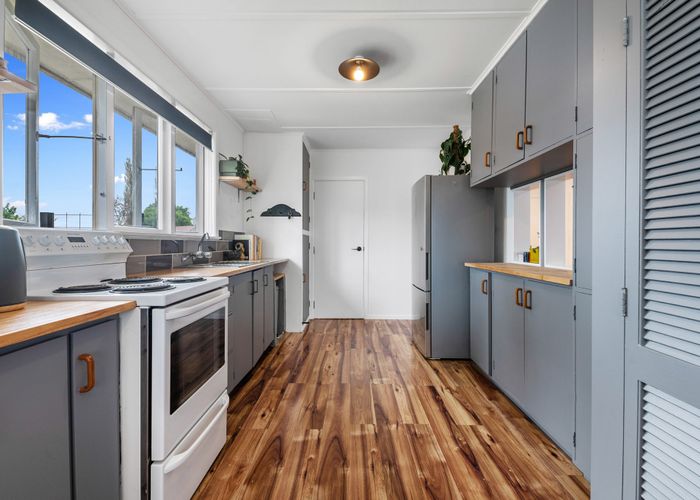  at 38 Gordon Road, Western Heights, Rotorua
