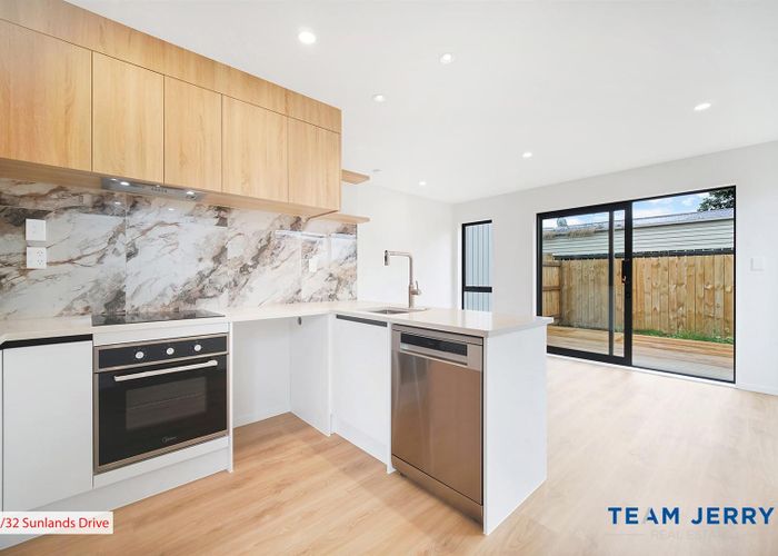  at 8/32 Sunlands Drive, Manurewa, Manukau City, Auckland