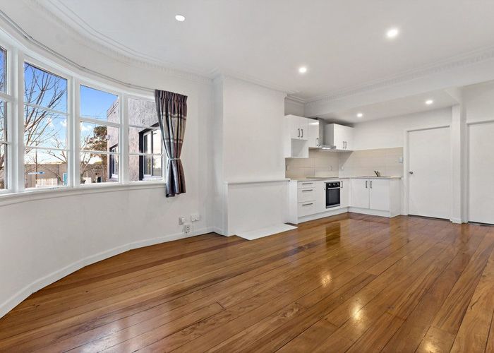 at 2/886 Dominion Road, Mount Eden, Auckland City, Auckland