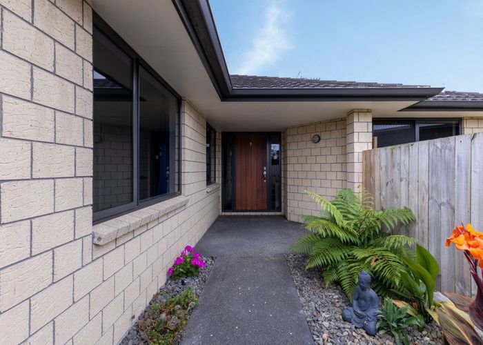  at 11 Chatham Place, Rototuna North, Hamilton