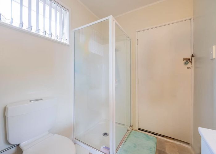  at 6 William Souter Street, Forrest Hill, North Shore City, Auckland