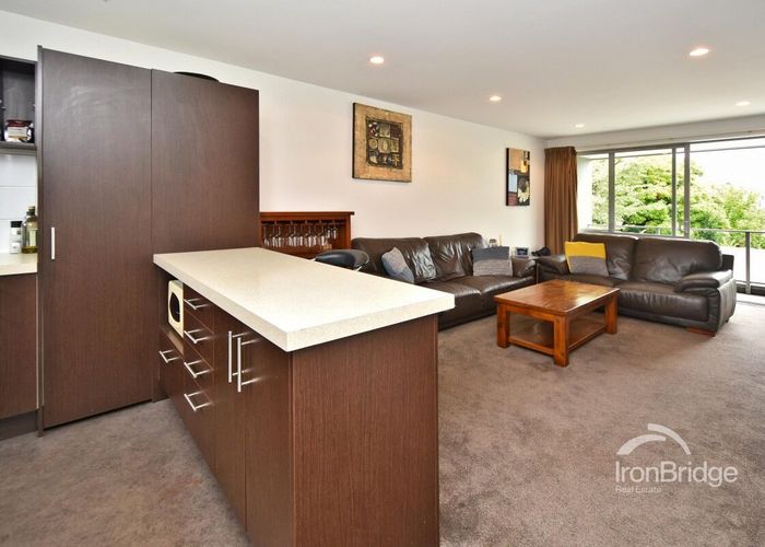 at 9/106 Bealey Avenue, City Centre, Christchurch City, Canterbury
