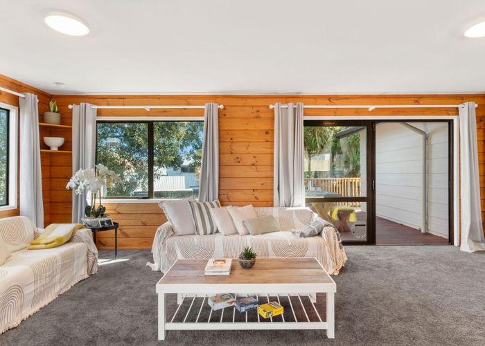  at 18A Ridge Road, Howick, Manukau City, Auckland