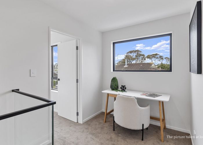  at 105A Sycamore Drive, Sunnynook, North Shore City, Auckland
