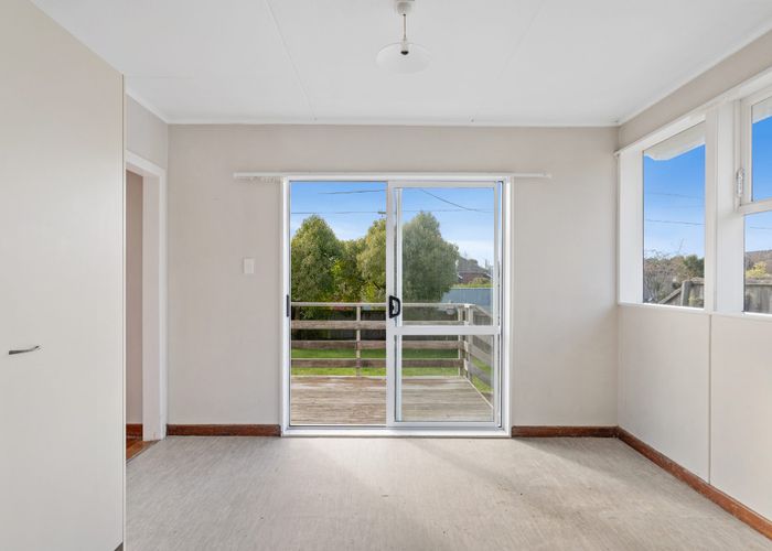  at 11 Bronwyn Street, Mairehau, Christchurch City, Canterbury