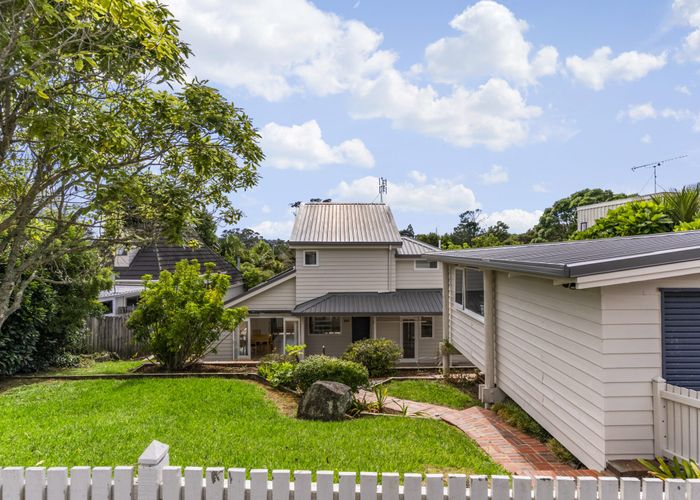  at 8 Miraka Place, Birkenhead, North Shore City, Auckland