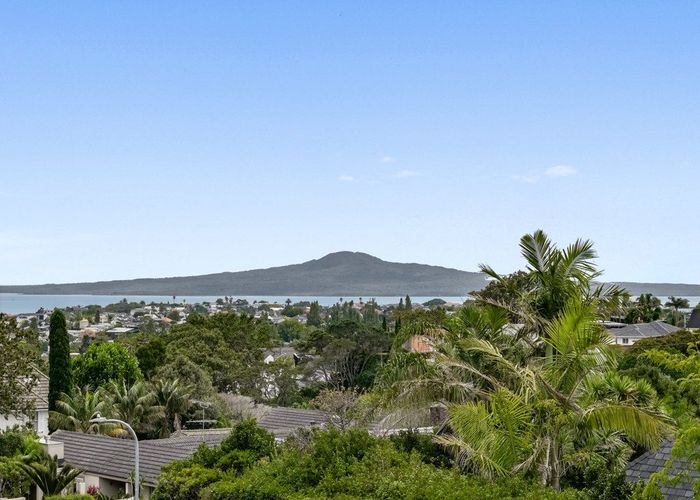  at 1/4 Glen Atkinson Street, Saint Heliers, Auckland City, Auckland