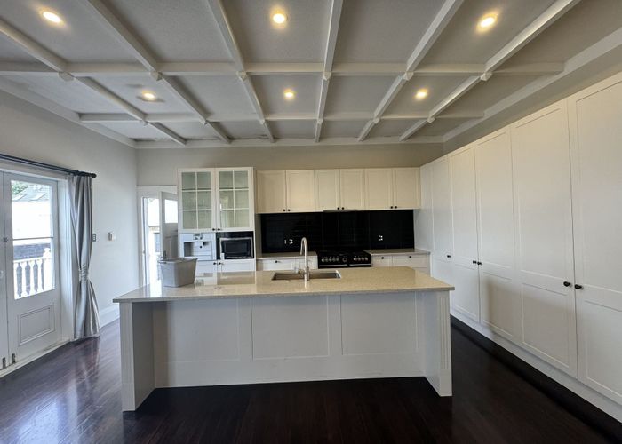  at 34 Seccombes Road, Epsom, Auckland