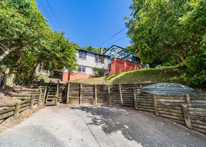  at 11 Hill Grove, Naenae, Lower Hutt, Wellington