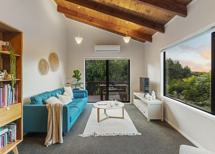  at 2/139 Rangatira Road, Beach Haven, Auckland